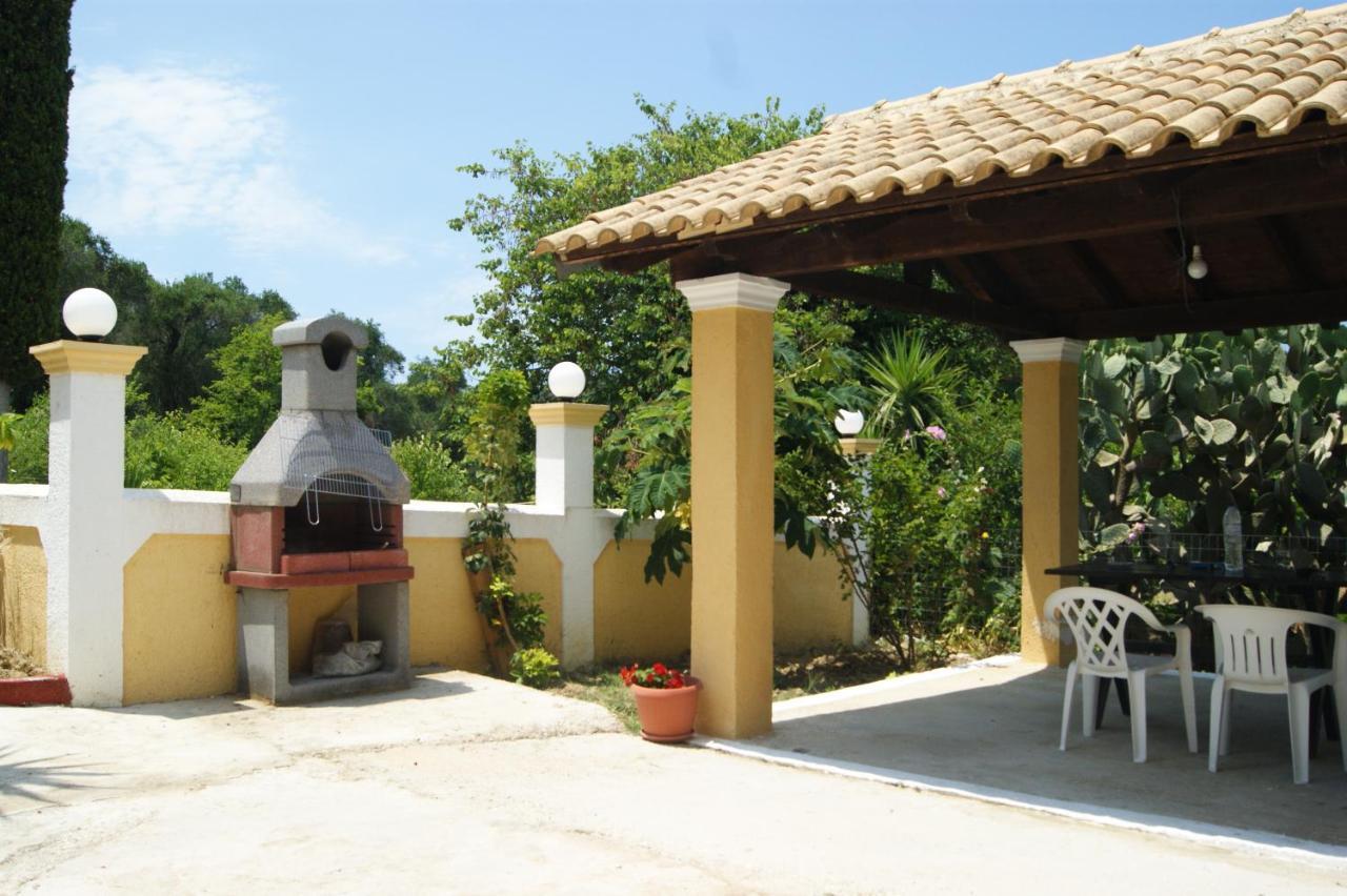 Villa Bouka Astrakeri Bagian luar foto